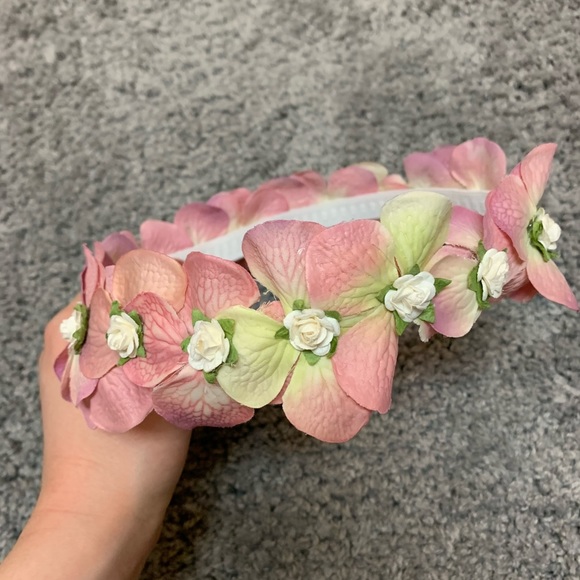 Pink and white floral crown, lined - Picture 4 of 6